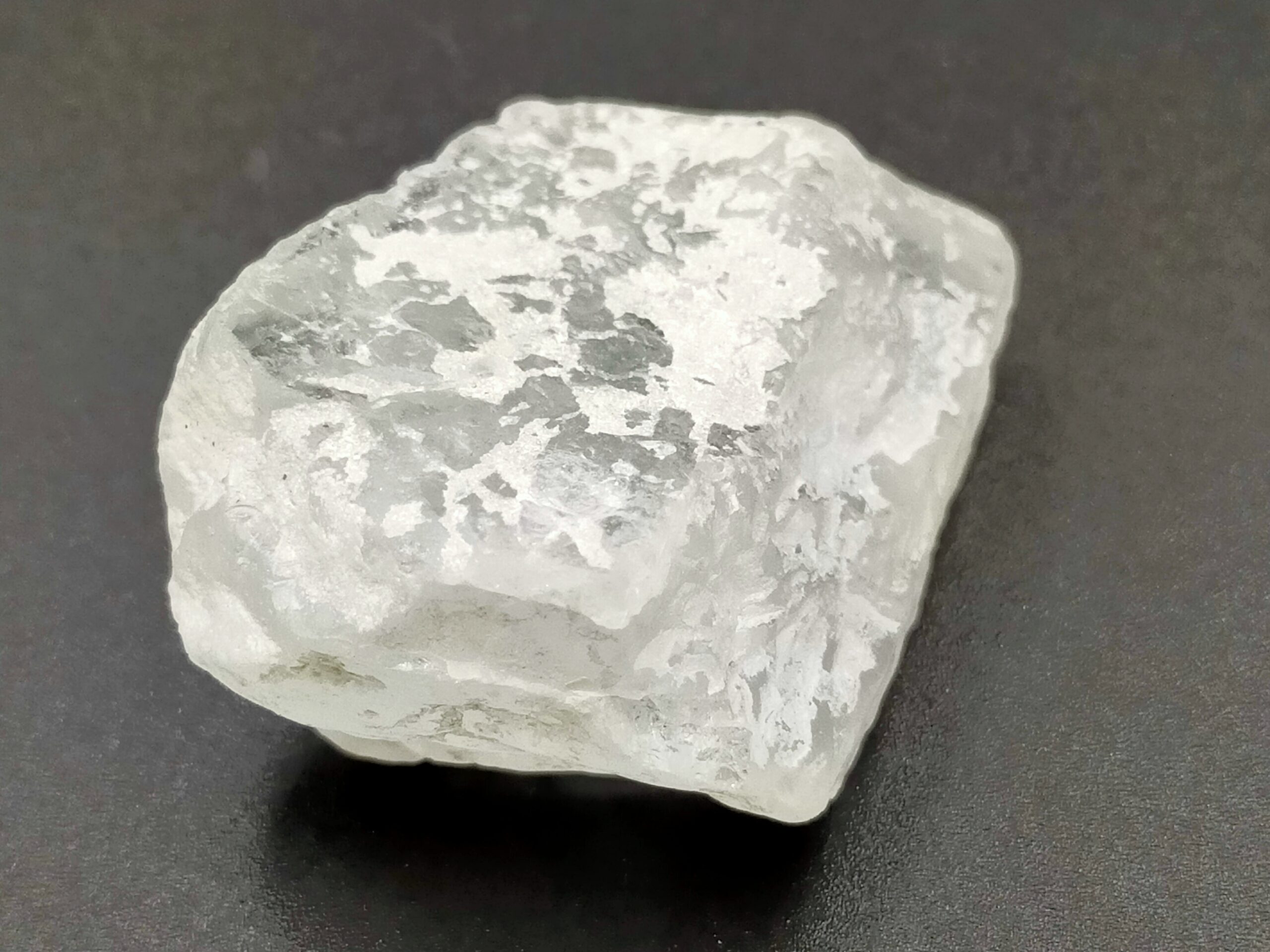 AE-001